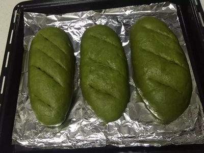 抹茶麻薯夾心軟歐面包的做法步驟8