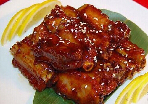 酥香醬排骨怎么做？