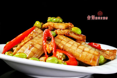 香煎杏鮑菇加五花肉更好吃，菜鳥也能做的美味