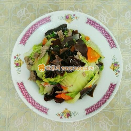 胡蘿卜炒白菜的做法