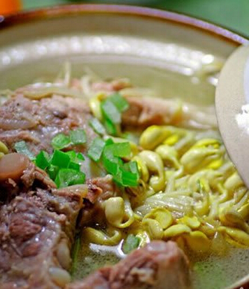 黃豆芽排骨湯怎么做？