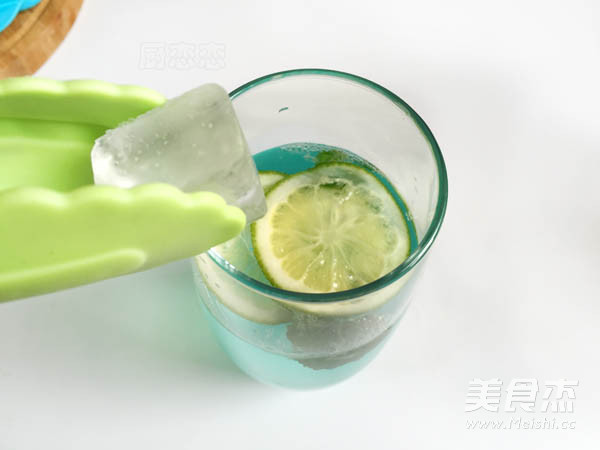 藍(lán)色海洋的做法