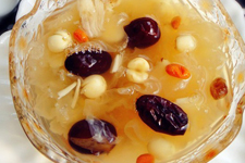 銀耳蓮子湯怎么做營養(yǎng)又美味