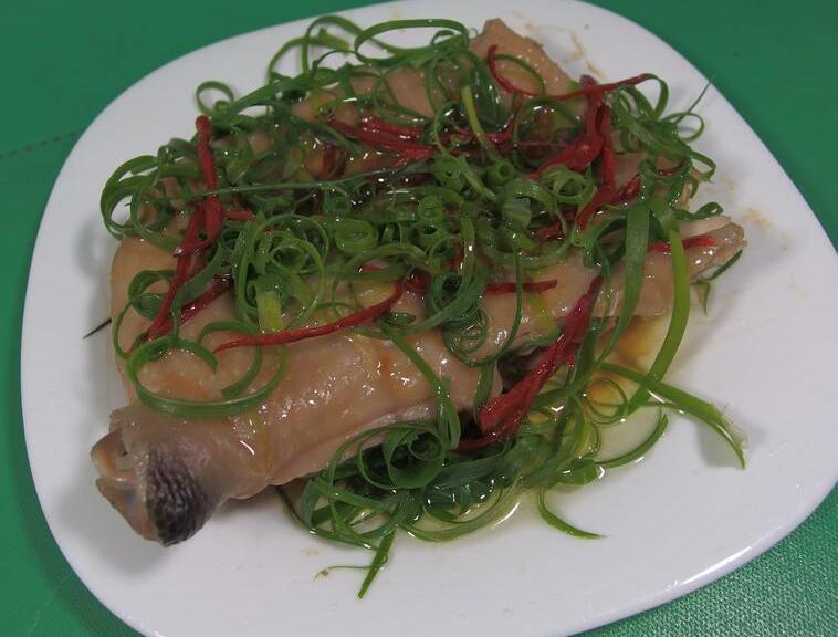 如何做清蒸無(wú)骨雞腿?