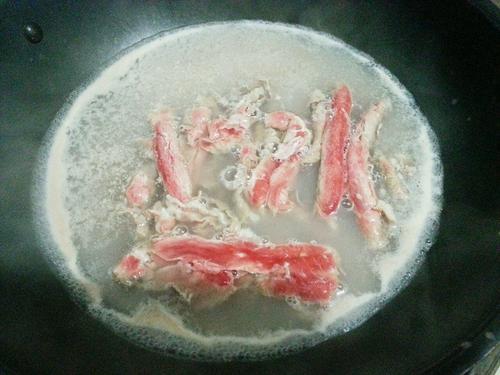 金針?lè)逝5淖龇?/ data-B8UI=