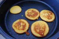 發(fā)面玉米面餅的做法步驟9