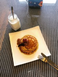 藍(lán)莓醬松餅的做法步驟13