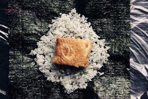 海苔飯團便當?shù)淖龇?/ data-OfLq=