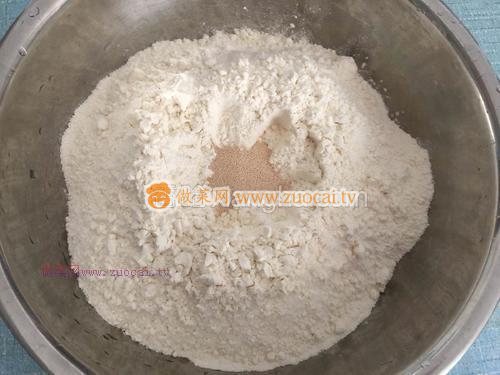 開(kāi)口笑紫薯包的做法