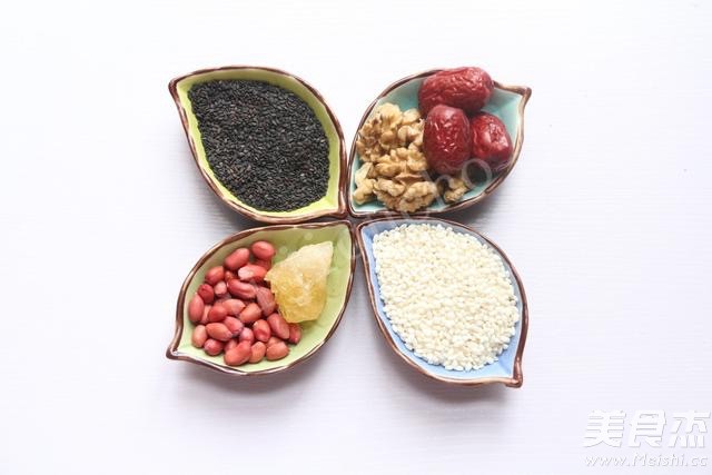健腦補(bǔ)腎之核桃黑芝麻糊的做法