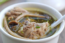 茶樹(shù)菇燉雞湯,茶樹(shù)菇燉雞湯的做法,茶樹(shù)菇雞湯