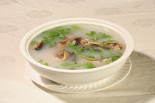 魚(yú)頭湯的做法