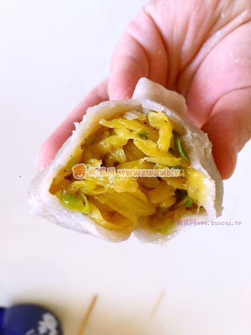 蕎面黃蘿卜蒸餃的做法