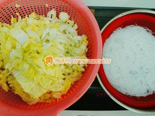 麻辣粉絲炒白菜的做法