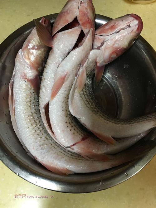 醬燜梭魚(yú)的做法
