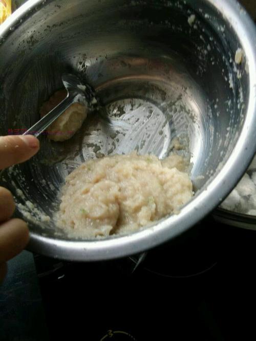 蓮藕雞肉丸子的做法