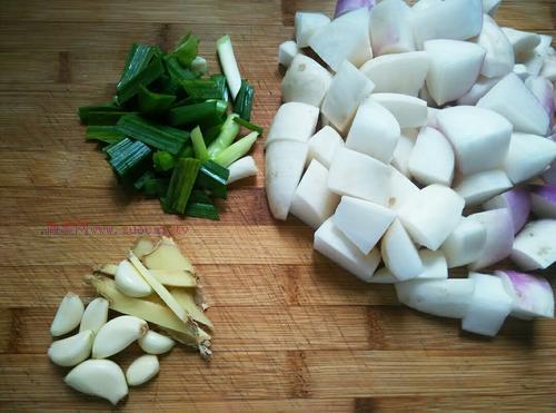 鴨肉燜蘿卜的做法