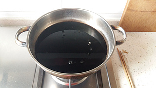 蜂蜜燒仙草的做法步驟：4