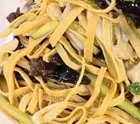 夏季開胃菜溫拌蜇頭蟶子怎么做？