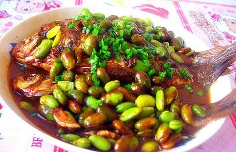 鮮味十足的鯽魚燒毛豆怎么做？