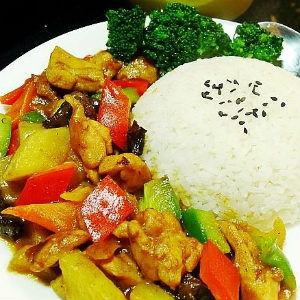 土豆咖喱飯的做法 土豆咖喱飯的熱量 土豆咖喱飯的營養(yǎng)價(jià)值