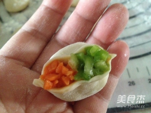 鴛鴦?wù)麸湹淖龇?/ data-40is=