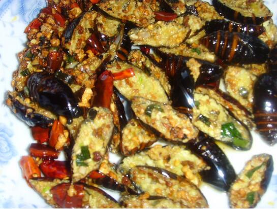 高蛋白美食干煸蟬蛹怎么做？