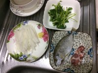 蘿卜絲泥猛魚(yú)湯的做法步驟1