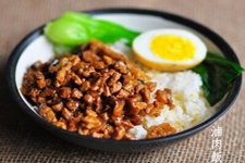 臺(tái)式鹵肉飯
