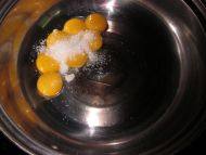 電飯煲蛋糕------蘋(píng)果口味的做法步驟2