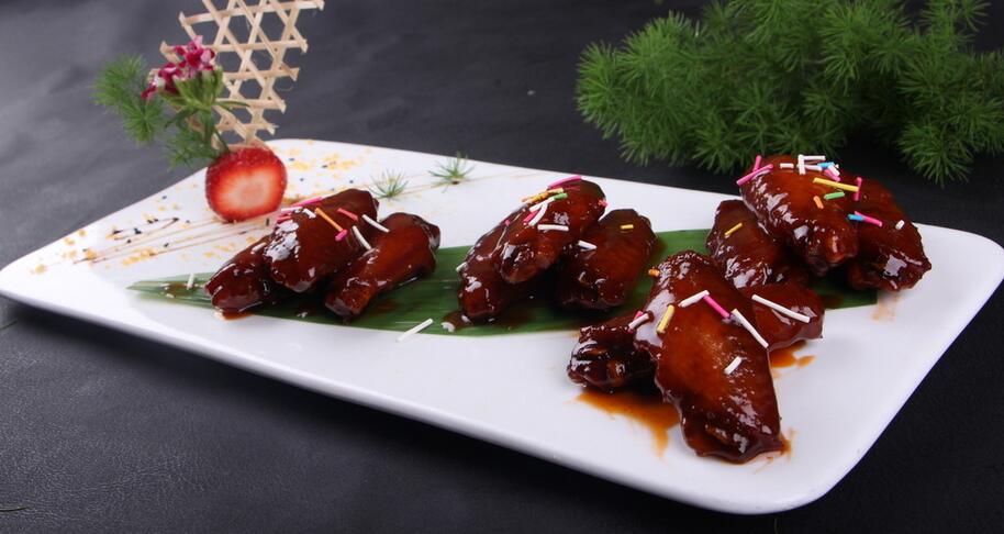 紅酒釀雞翅怎么做？