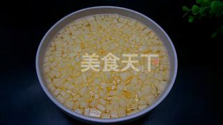 蘋果酒釀雞蛋羹養(yǎng)顏豐胸必備哦的做法步驟:4