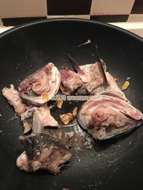 絲瓜魚頭湯的做法