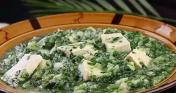 鮮嫩醇香的小白菜燴豆腐怎么做？