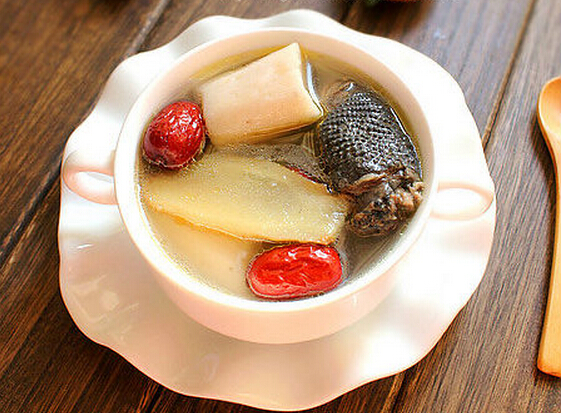 山藥烏雞湯怎么做？