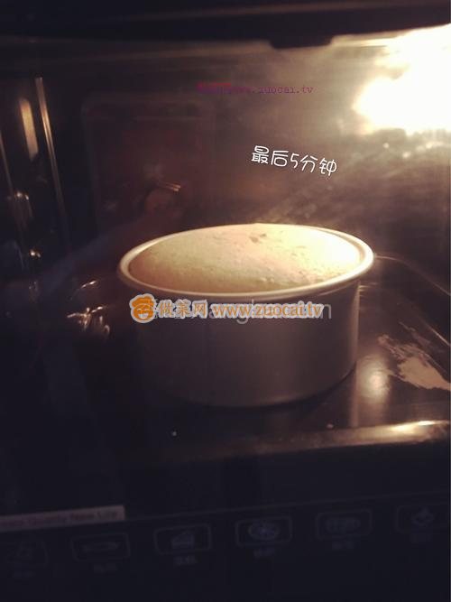 六寸戚風的做法