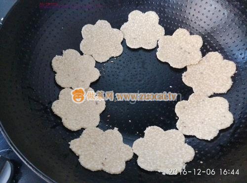 芝麻薄脆餅(無油無糖)的做法