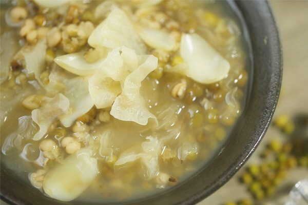 【微體兔菜譜】清熱解暑的夏日圣品丨綠豆百合飲的做法