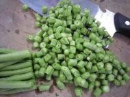 動(dòng)手腌制美味酸豆角的做法步驟2