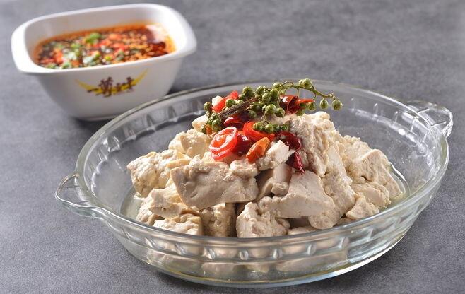 有名的陜西家常菜油潑老豆腐怎么做？