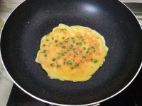 胡蘿卜香蔥蛋餅的做法步驟6