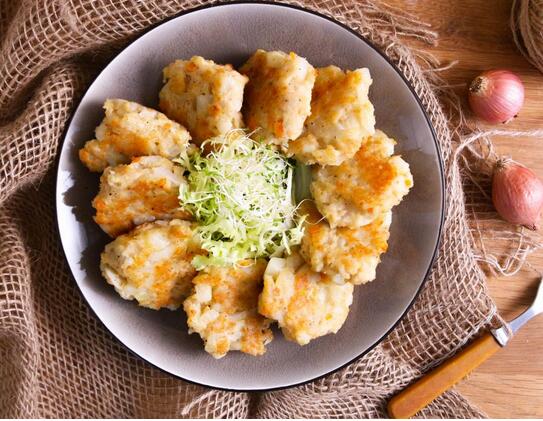 雞肉新吃法之雞肉洋蔥煎薯餅怎么做？