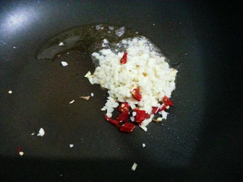 金針?lè)逝5淖龇?/ data-Jilu=