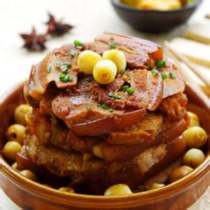 荔浦芋頭紅燒肉 荔浦芋頭的營養(yǎng)價值 荔浦芋頭的適宜人群