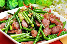 香腸炒什么好吃,香腸的做法