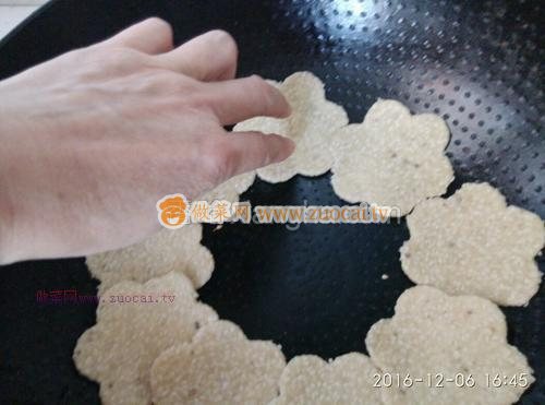 芝麻薄脆餅(無油無糖)的做法