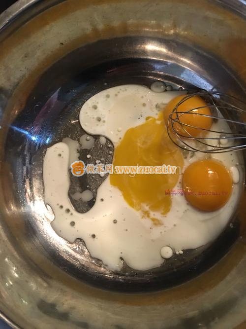 六寸戚風的做法