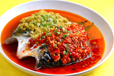 剁椒魚頭的家常做法