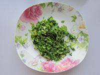 芹菜葉手搟面的做法步驟2