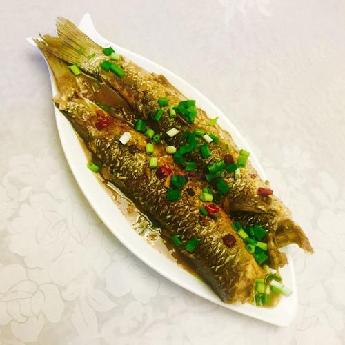 醬燜梭魚(yú)的做法